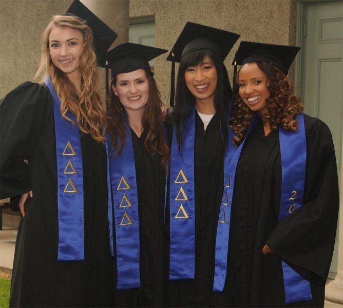 Delta Delta Delta Graduation Stole