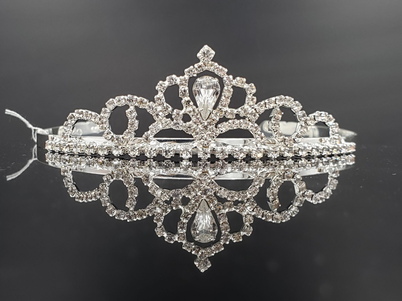 julia_crown_559734461